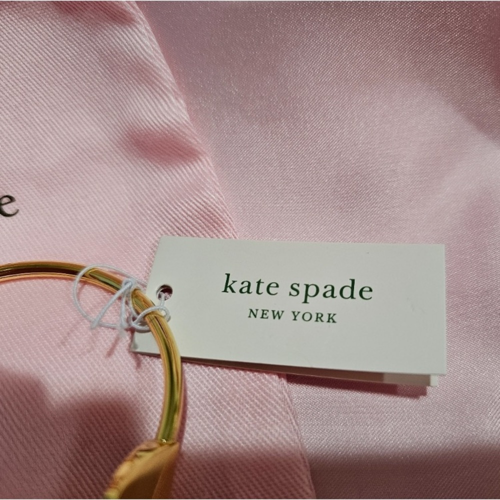 Kate Spade | Gold Heritage Cuff Bracelet - Picture 5 of 12